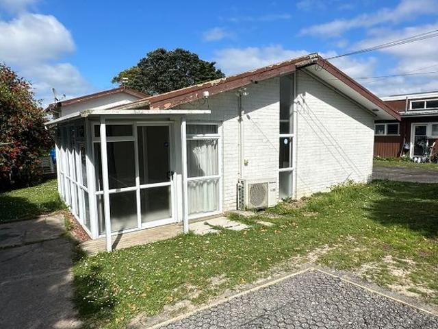 Apartment for rent in Waikōwhai, Puketāpapa