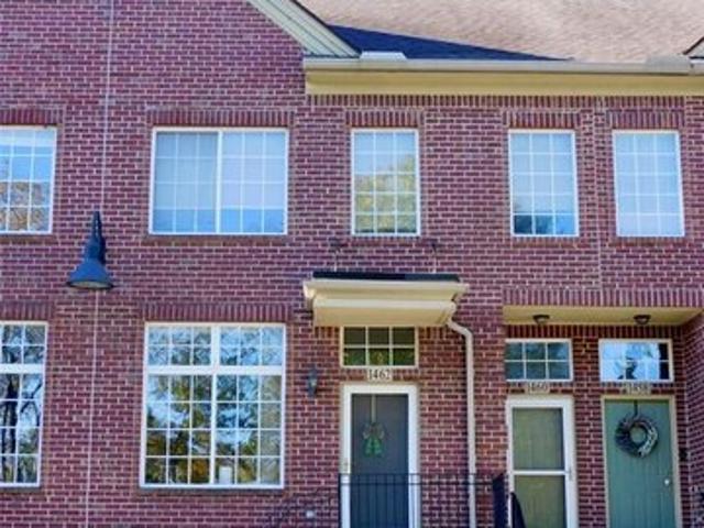 Townhouse for sale in Walled Lake, Oakland County