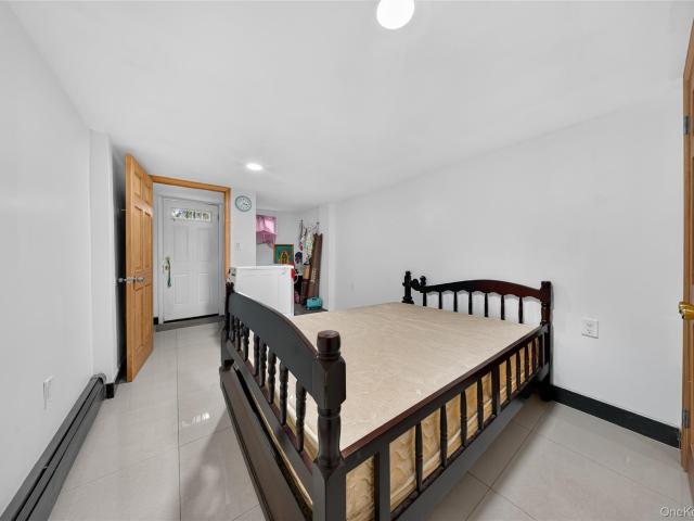 House for sale in Queens, Arverne
