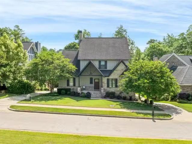 House for sale in Auburn