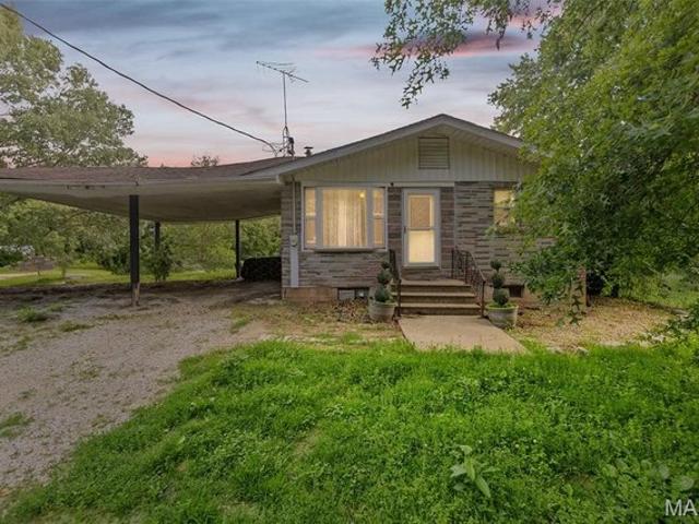 House for sale in Bond, Illinois
