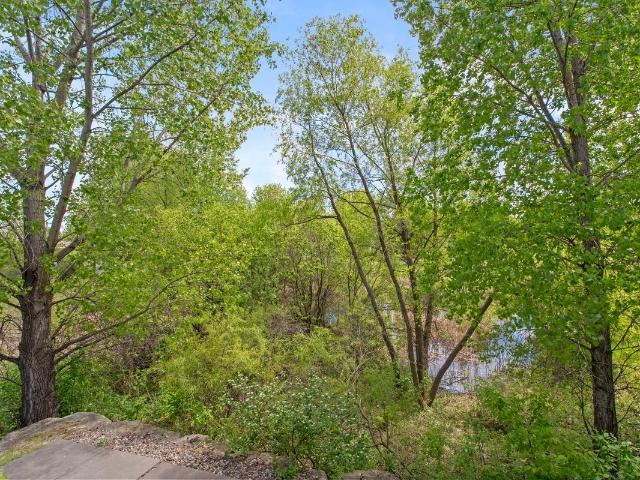 Townhouse for sale in Hugo, Washington County
