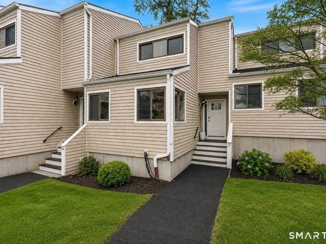 Townhouse for sale in Fairfield, Connecticut
