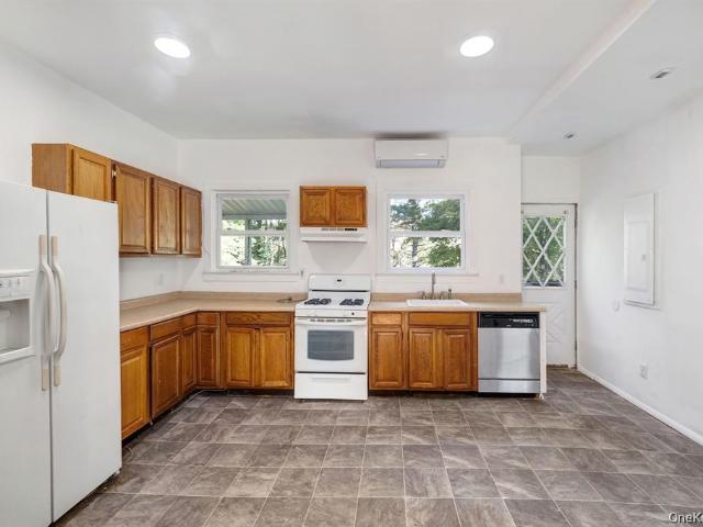 House for sale in Swan Lake, Town of Liberty