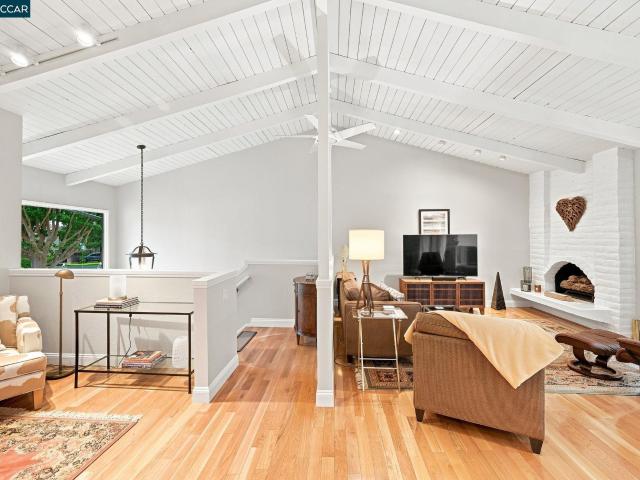 Townhouse for sale in Walnut Creek, California