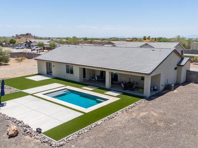 House for sale in Surprise, Arizona