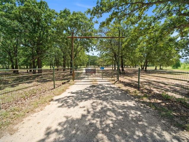 House for sale in Scurry, Texas