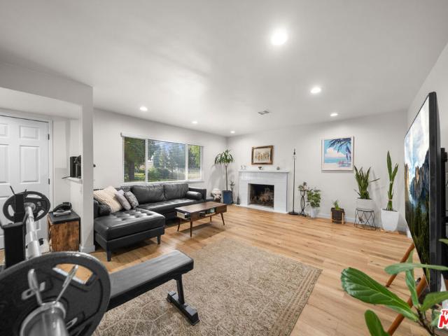 Condo for sale in Browning, Tustin