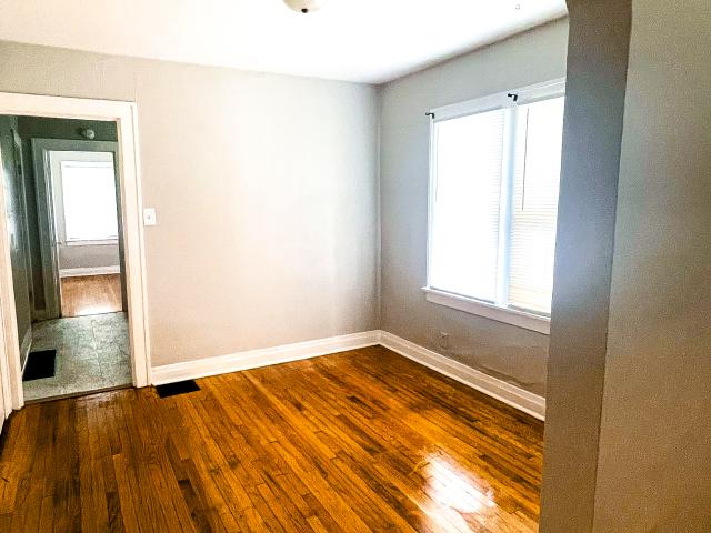 House for sale in Near Eastside, Camby