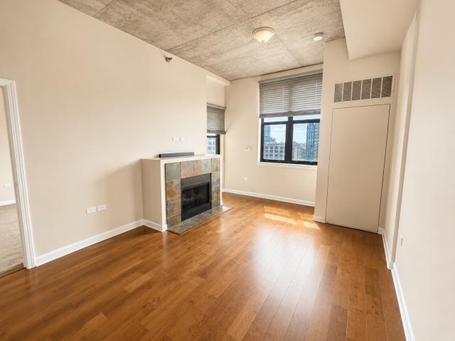 Condo for sale in Chicago Park, Illinois