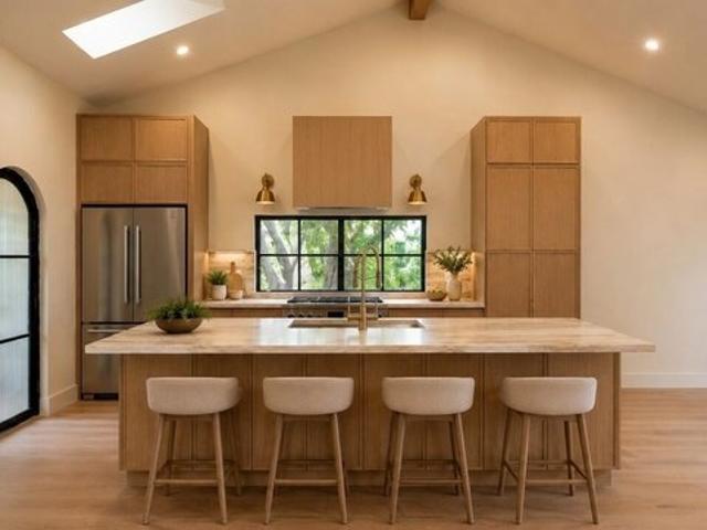 House for sale in Sherman Oaks Neighborhood Council District, Canoga Park