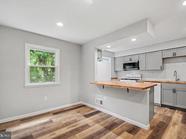 Townhouse for sale in Virginia