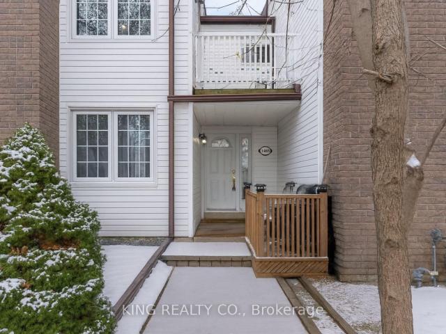 Townhouse for sale in Woburn, Ontario