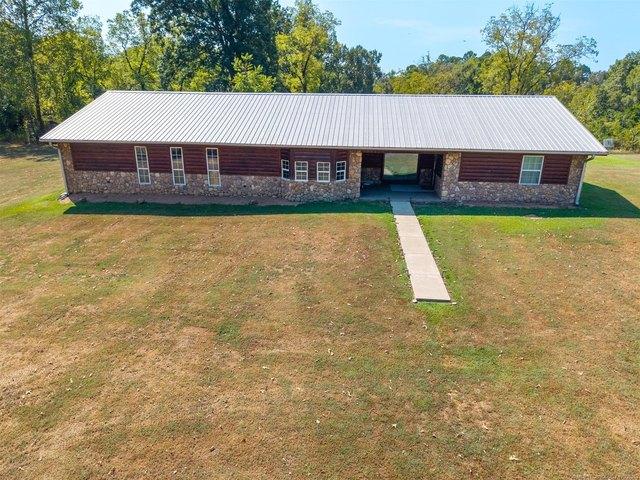 House for sale in Broken Bow, McCurtain County