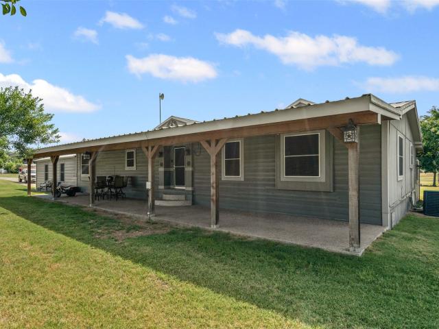 House for sale in Wise, Texas