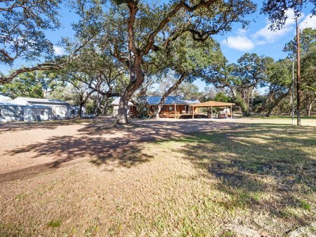 Farm for sale in Edna, Texas
