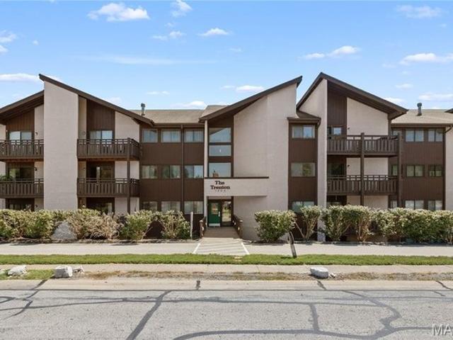Condo for sale in Saint Charles, Missouri