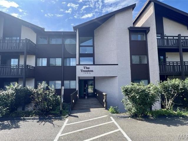 Condo for sale in Saint Charles, Missouri