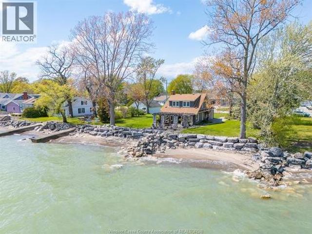 House for sale in Kingsville, Ontario