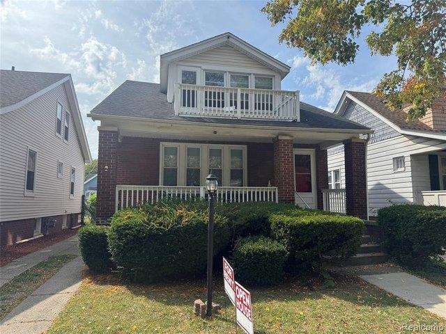 House for sale in Grosse Pointe, Michigan