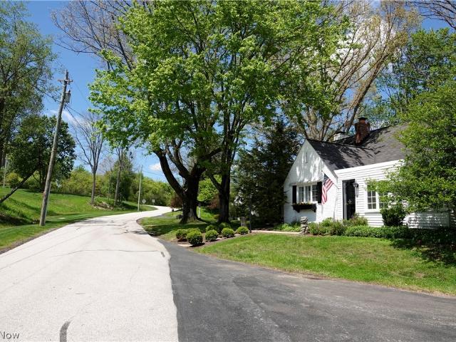 Condo for sale in Chagrin Falls, Ohio