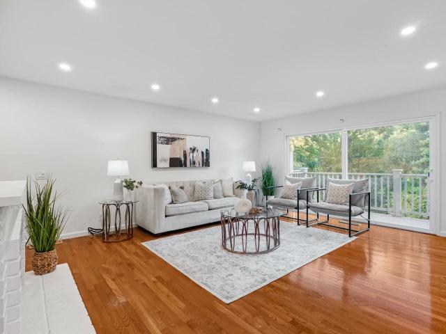 Townhouse for sale in Saratoga