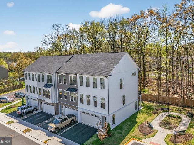 Townhouse for sale in Virginia