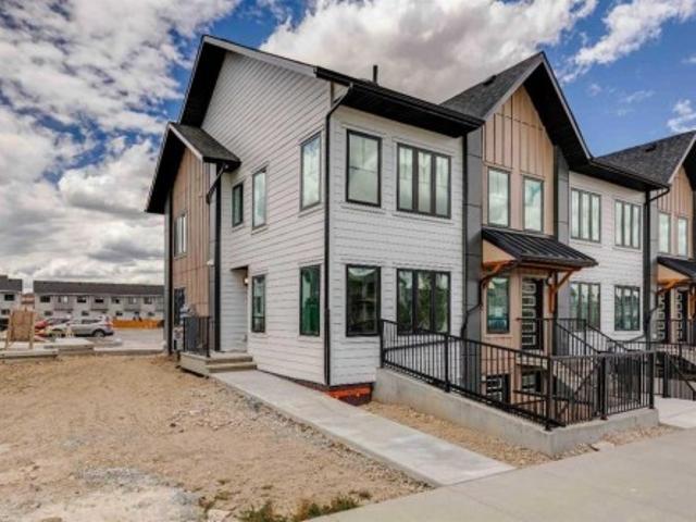 Townhouse for sale in Northwest, Alberta