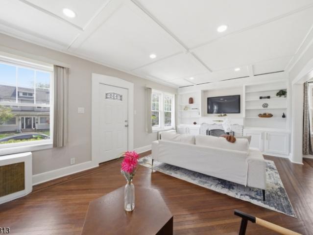 House for sale in Hillside, New Jersey