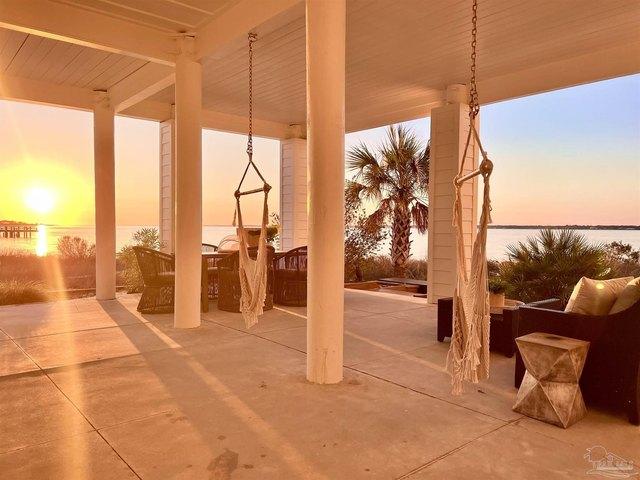 House for sale in Navarre, Florida
