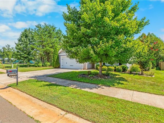House for sale in Pfafftown, North Carolina