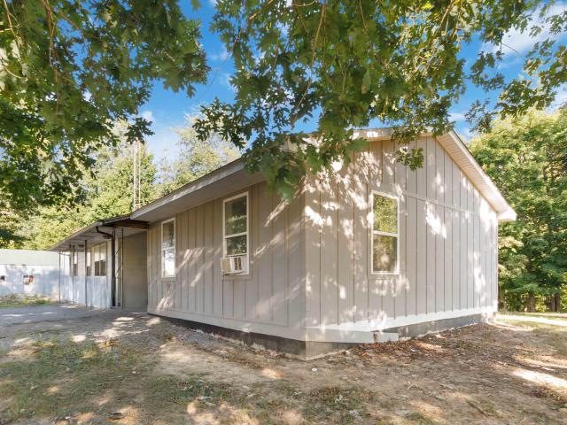 House for sale in Russell Springs, Kentucky