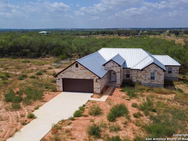 House for sale in Saint Hedwig
