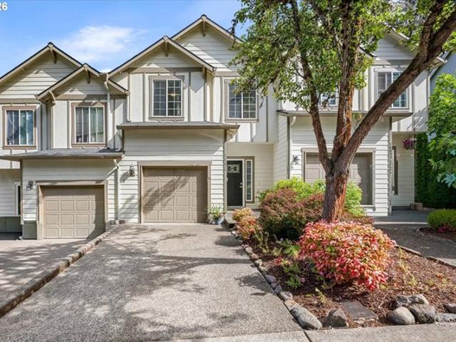 Townhouse for sale in Oregonia