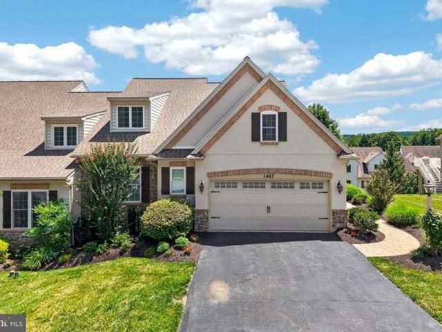 Townhouse for sale in Chester, Pennsylvania