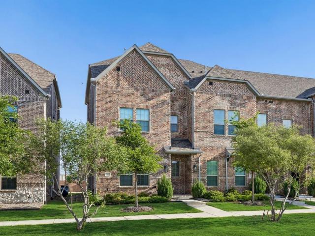 Property for sale in Farmers Branch, Texas