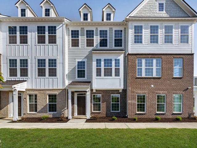 Townhouse for sale in Noblesville, Indiana