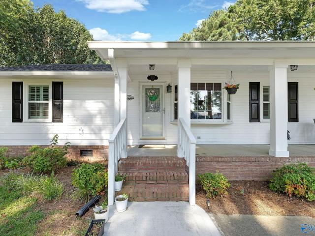 House for sale in Boaz, Alabama