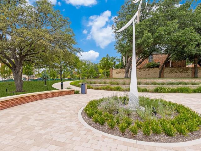 Townhouse for sale in Addison, Texas