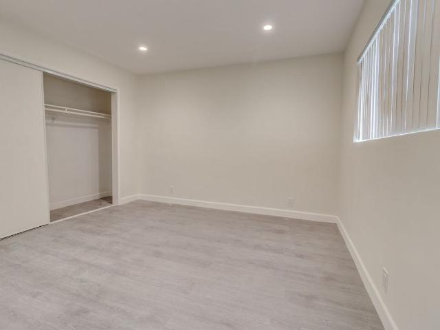 Apartment for rent in Canoga Park, California