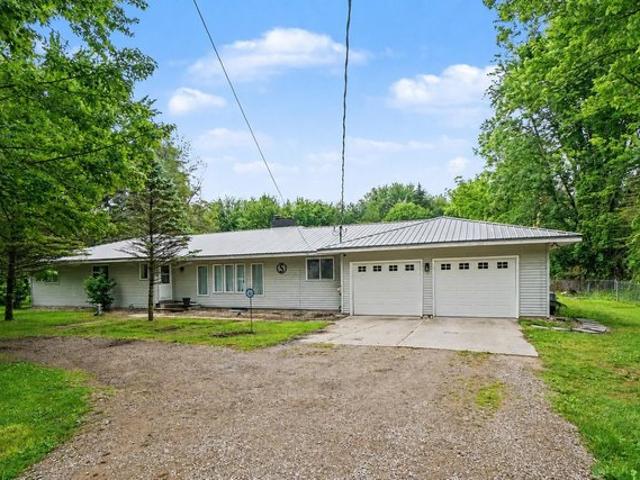 House for sale in Tuscola, Michigan