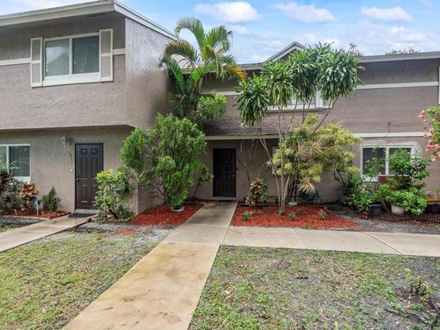 Townhouse for sale in Florida