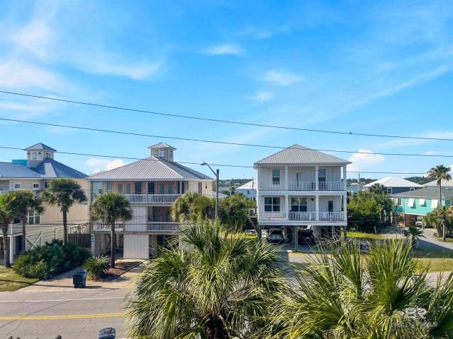 House for sale in Gulf Shores, Alabama