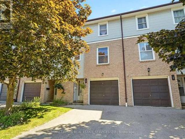 Townhouse for sale in Mississauga, Ontario
