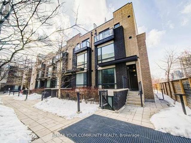 Townhouse for sale in Woburn, Ontario