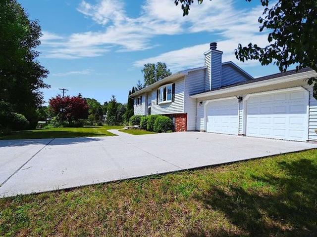 House for sale in Oscoda, Michigan
