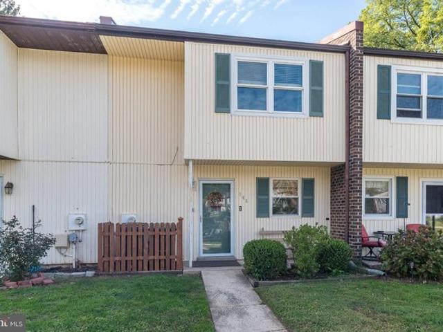 Townhouse for sale in Downingtown, Chester County