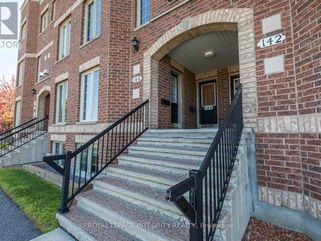 Townhouse for rent in Mulhurst Bay, Ontario