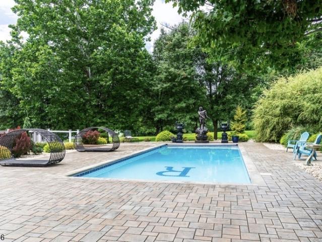 House for sale in Changewater, New Jersey