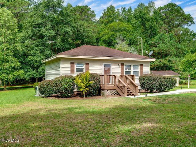 House for sale in Teachey, North Carolina